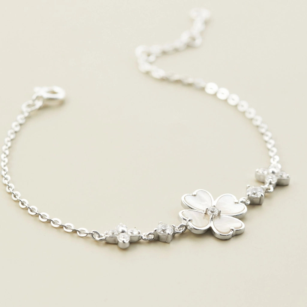 925 Sterling Silver Four-Leaf Clover Heart Bracelet with Mother-of-Pearl - VYB75