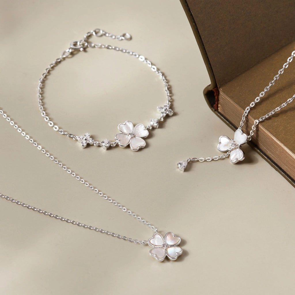 925 Sterling Silver Four-Leaf Clover Heart Bracelet with Mother-of-Pearl - VYB75