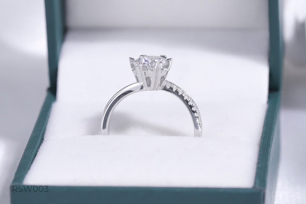 Women's silver ring plated with white gold, set with Moissanite stone RSW003