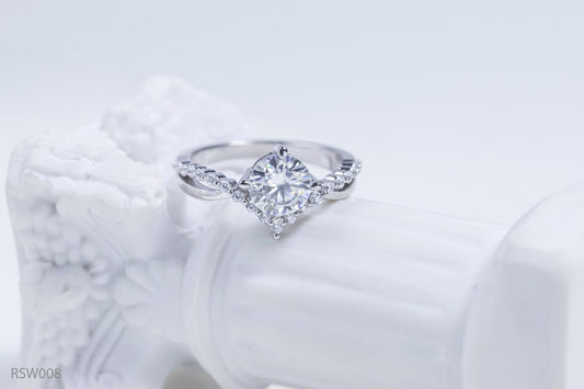 Women's silver ring plated with white gold, set with Moissanite stone RSW008