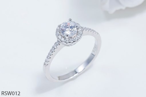 Women's silver ring plated with white gold, set with Moissanite stone RSW012
